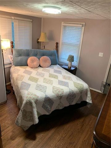 4963 Silver Avenue, Kansas City, KS 66106