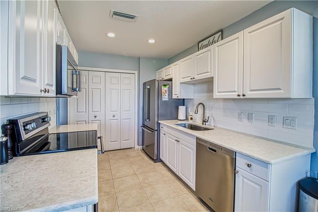 3111 Meandering WAY 101, Fort Myers, FL 33905