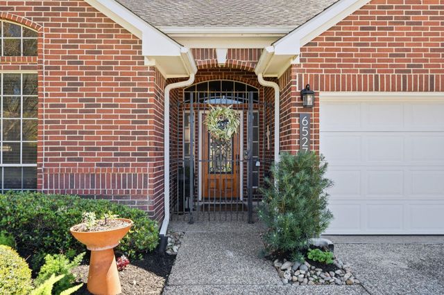 6527 Prairie Dunes Drive, Houston, TX 77069