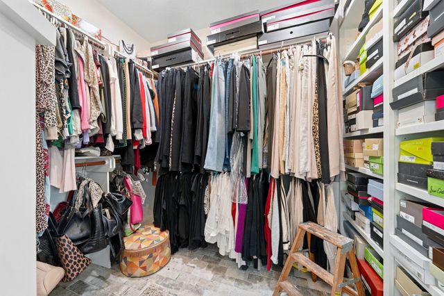 6527 Prairie Dunes Drive, Houston, TX 77069