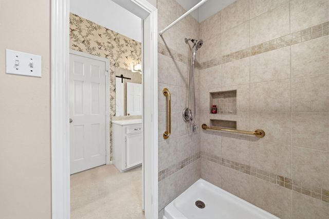 6527 Prairie Dunes Drive, Houston, TX 77069