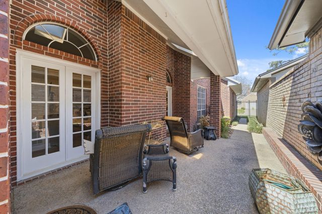 6527 Prairie Dunes Drive, Houston, TX 77069