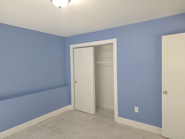 54 Oneill Avenue, Bay Shore, NY 11706