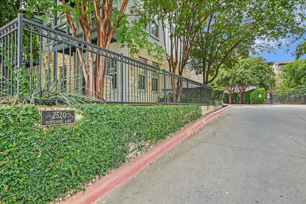 2520 Bluebonnet LN 44, Austin, TX 78704