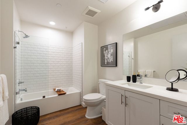 839 S Fedora Street 311, Los Angeles, CA 90005
