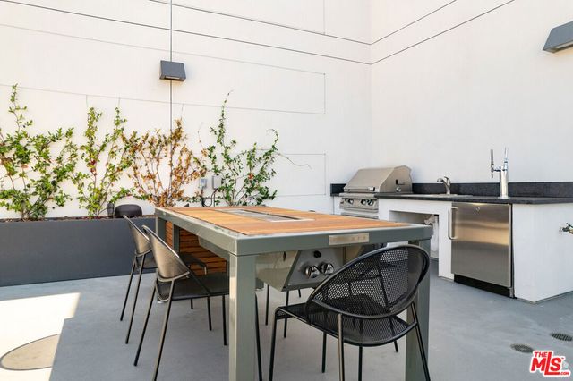 839 S Fedora Street 311, Los Angeles, CA 90005