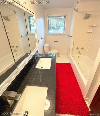 1013 Lawndale Drive, Royal Oak, MI 48067