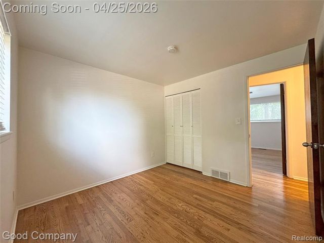 1013 Lawndale Drive, Royal Oak, MI 48067