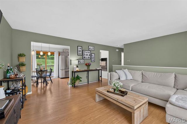 12011 Wesford Drive, Maryland Heights, MO 63043