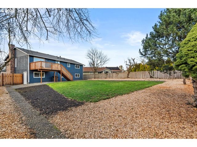 404 Sw RIVERVIEW Ave, Gresham, OR 97080