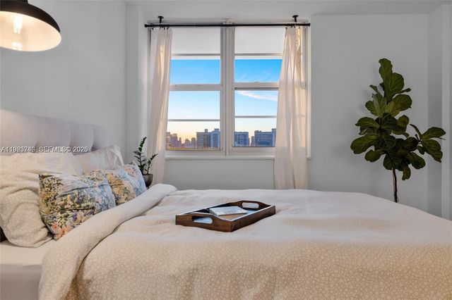 1020 Meridian Ave 816, Miami Beach, FL 33139