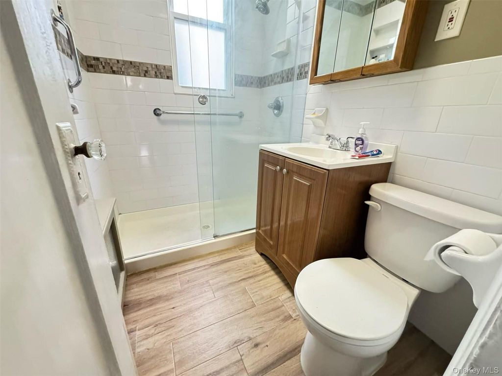 7036 65th Street, Ridgewood, NY 11385 — photo 2