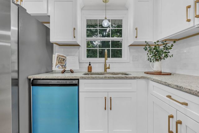 523 Linda Ln, Clarksville, TN 37042