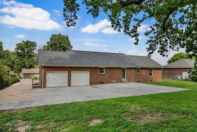 523 Linda Ln, Clarksville, TN 37042