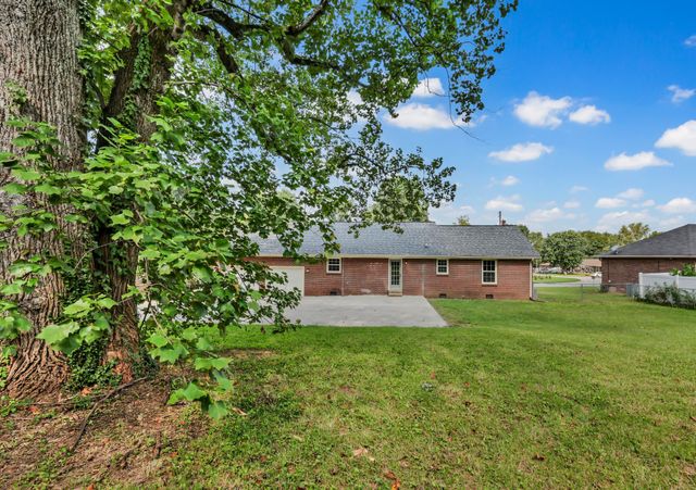 523 Linda Ln, Clarksville, TN 37042