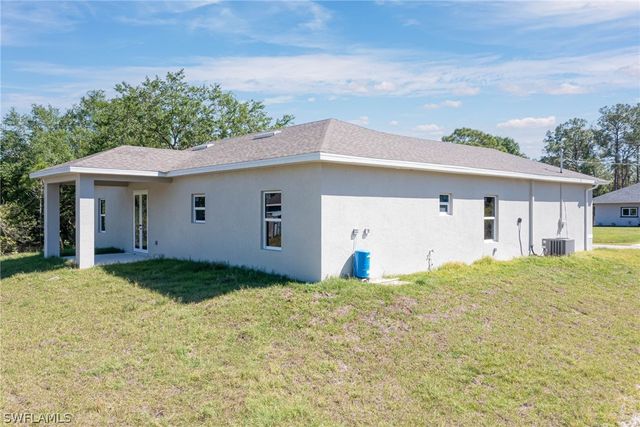 2023 Robert AVE, Alva, FL 33920