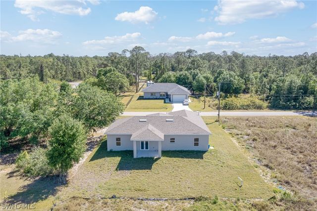 2023 Robert AVE, Alva, FL 33920
