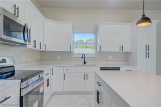 2023 Robert AVE, Alva, FL 33920