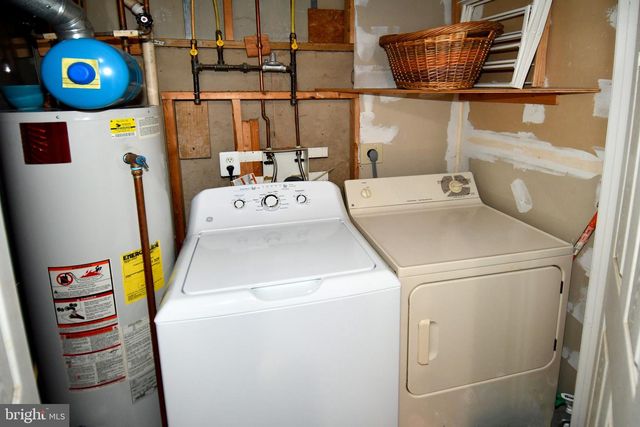 9411 WILCOXEN DR, Manassas Park, VA 20111