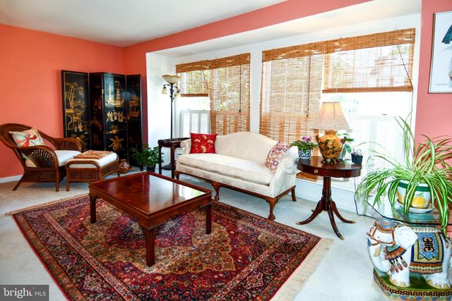 9411 WILCOXEN DR, Manassas Park, VA 20111