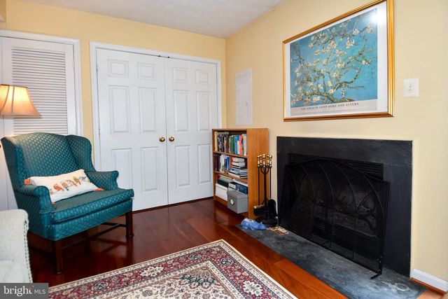 9411 WILCOXEN DR, Manassas Park, VA 20111