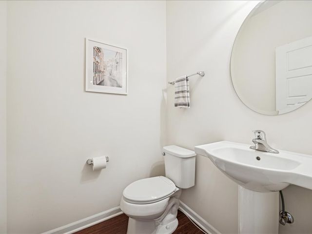 964 Station Boulevard, Aurora, IL 60504