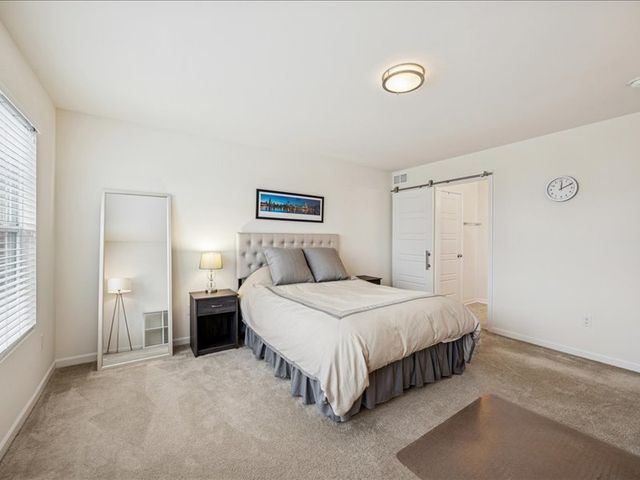 964 Station Boulevard, Aurora, IL 60504