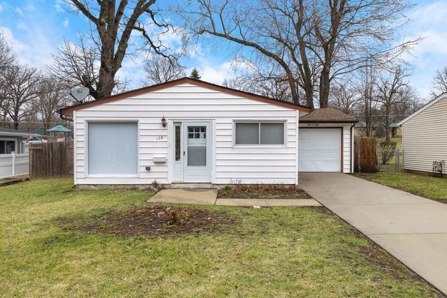 108 Walnut Drive, Streamwood, IL 60107