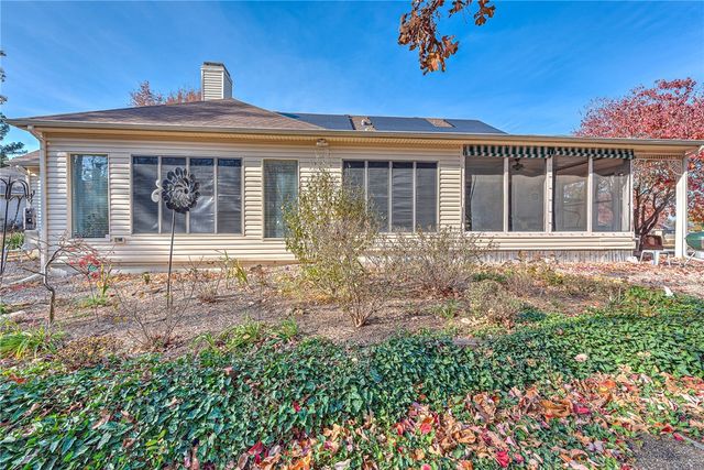 3 Scotsdale Way, Bella Vista, AR 72715