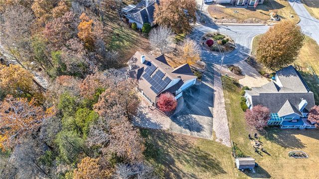 3 Scotsdale Way, Bella Vista, AR 72715