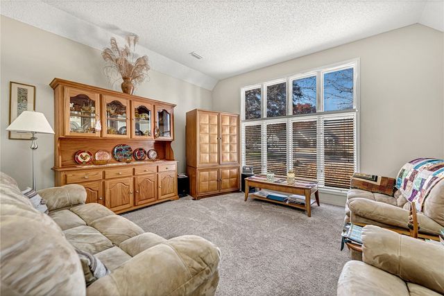 3 Scotsdale Way, Bella Vista, AR 72715