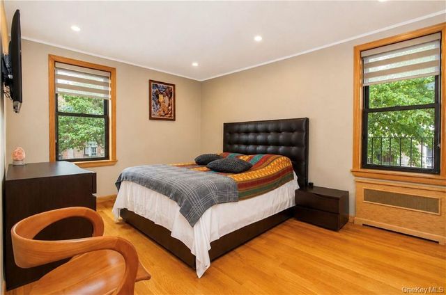 711 Montauk Court 2H, Brooklyn, NY 11235