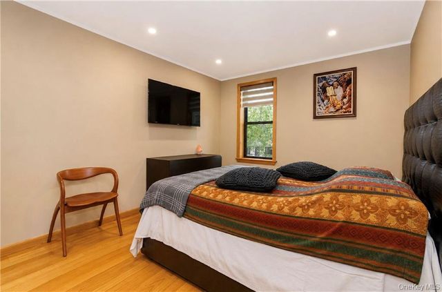 711 Montauk Court 2H, Brooklyn, NY 11235