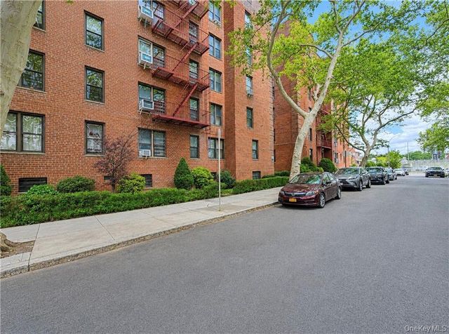 711 Montauk Court 2H, Brooklyn, NY 11235