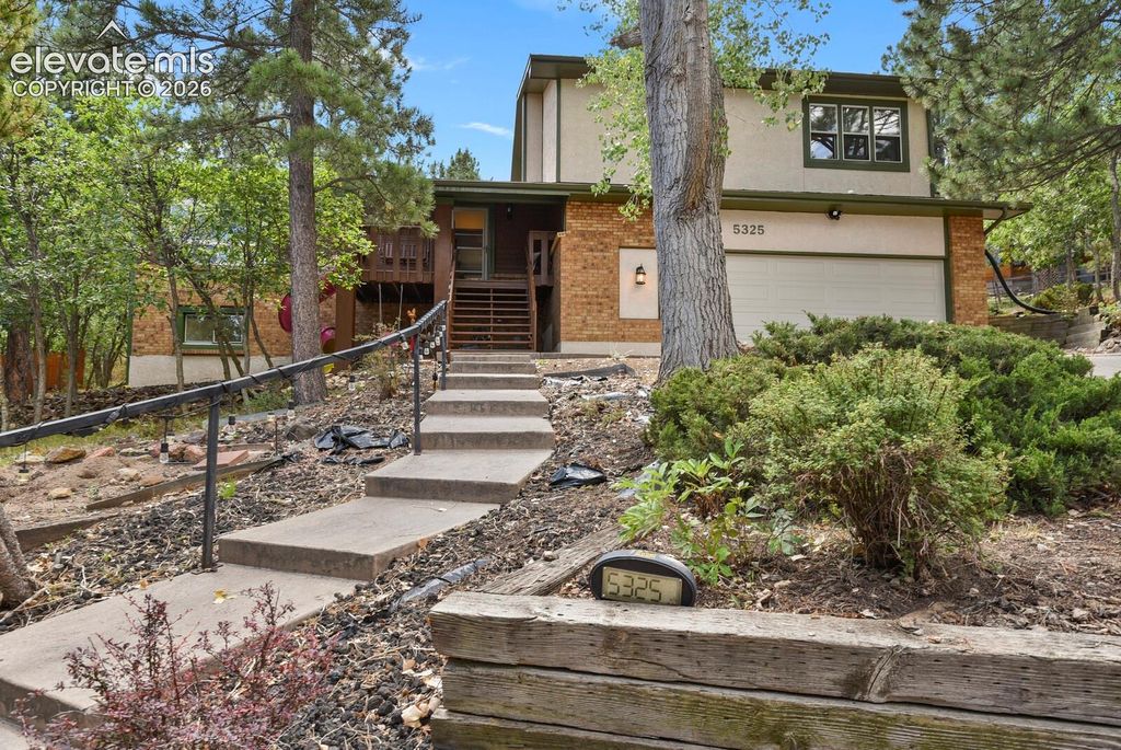 5325 Autumn Hills Court, Colorado Springs, CO 80919 — exterior
