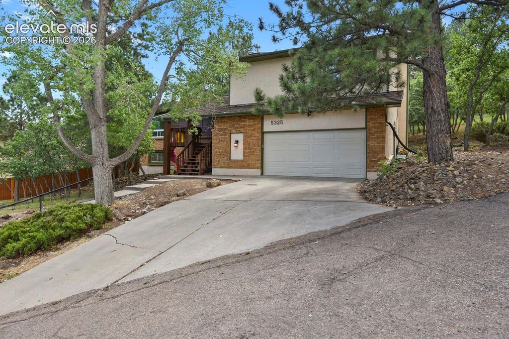 5325 Autumn Hills Court, Colorado Springs, CO 80919 — photo 2
