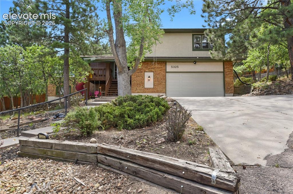 5325 Autumn Hills Court, Colorado Springs, CO 80919 — photo 3