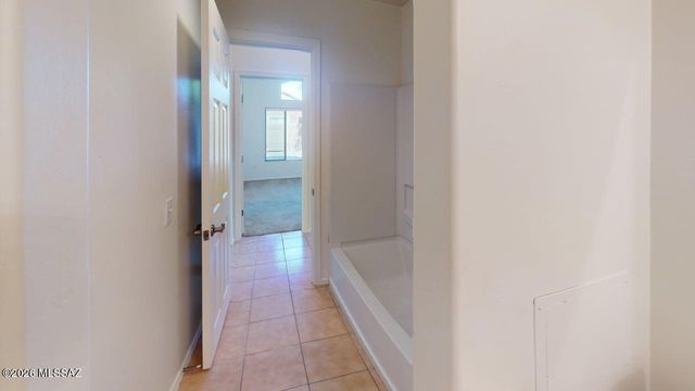 9029 S Cedarbrook Lane, Tucson, AZ 85756