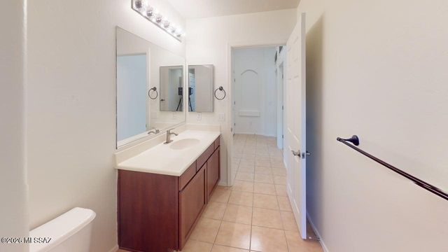 9029 S Cedarbrook Lane, Tucson, AZ 85756