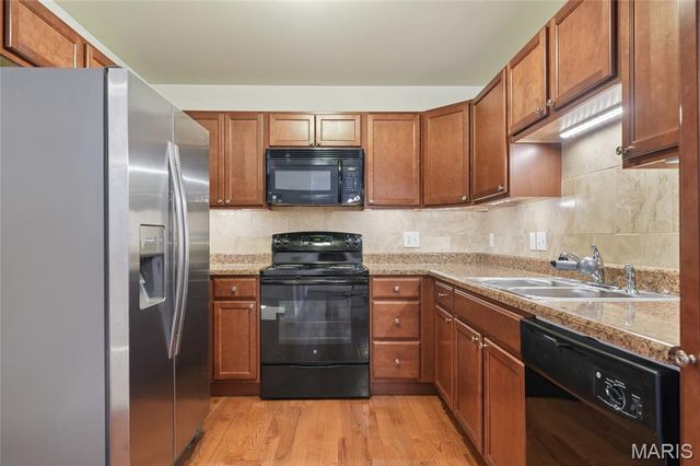 12195 McKelvey Place Drive, Bridgeton, MO 63044