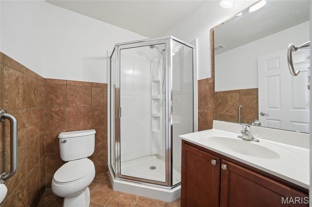 12195 McKelvey Place Drive, Bridgeton, MO 63044