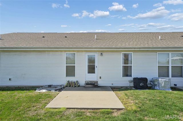 12195 McKelvey Place Drive, Bridgeton, MO 63044