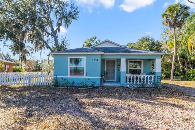1239 SAINT ANNE SHRINE ROAD, Lake Wales, FL 33898