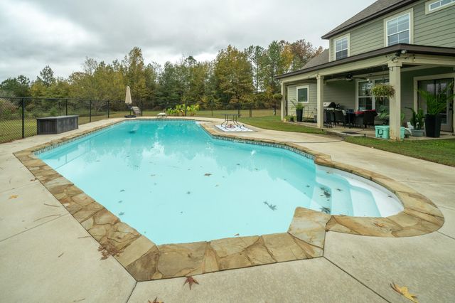 3517 Dry Creek Rd, Hephzibah, GA 30815