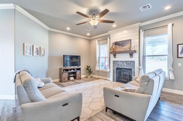 12858 Meadow Ridge, Shawnee, OK 74804