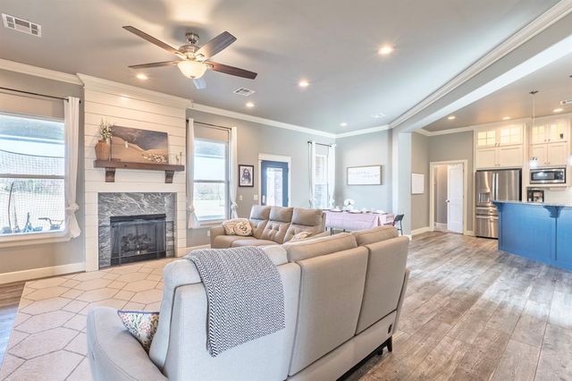 12858 Meadow Ridge, Shawnee, OK 74804