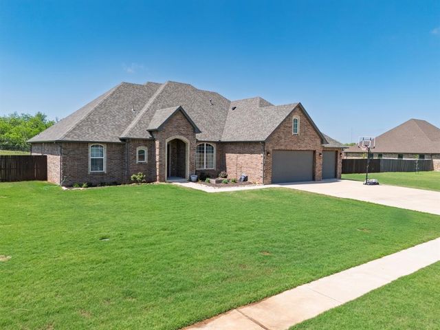 12858 Meadow Ridge, Shawnee, OK 74804