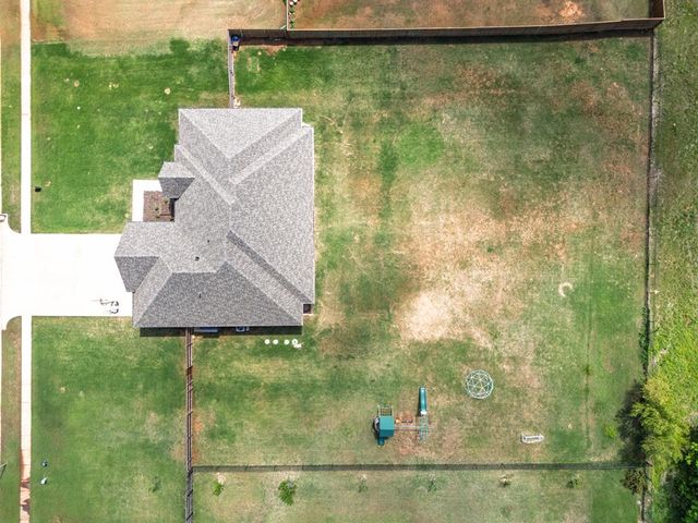 12858 Meadow Ridge, Shawnee, OK 74804