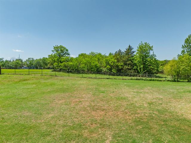 12858 Meadow Ridge, Shawnee, OK 74804