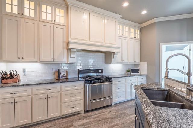 12858 Meadow Ridge, Shawnee, OK 74804